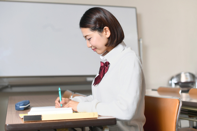 塾掛け持ちは効果あるの？メリットとデメリットから解説