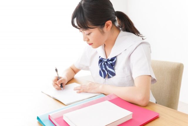 効率のいい暗記方法とは！？科目に合った暗記方法や暗記のコツも